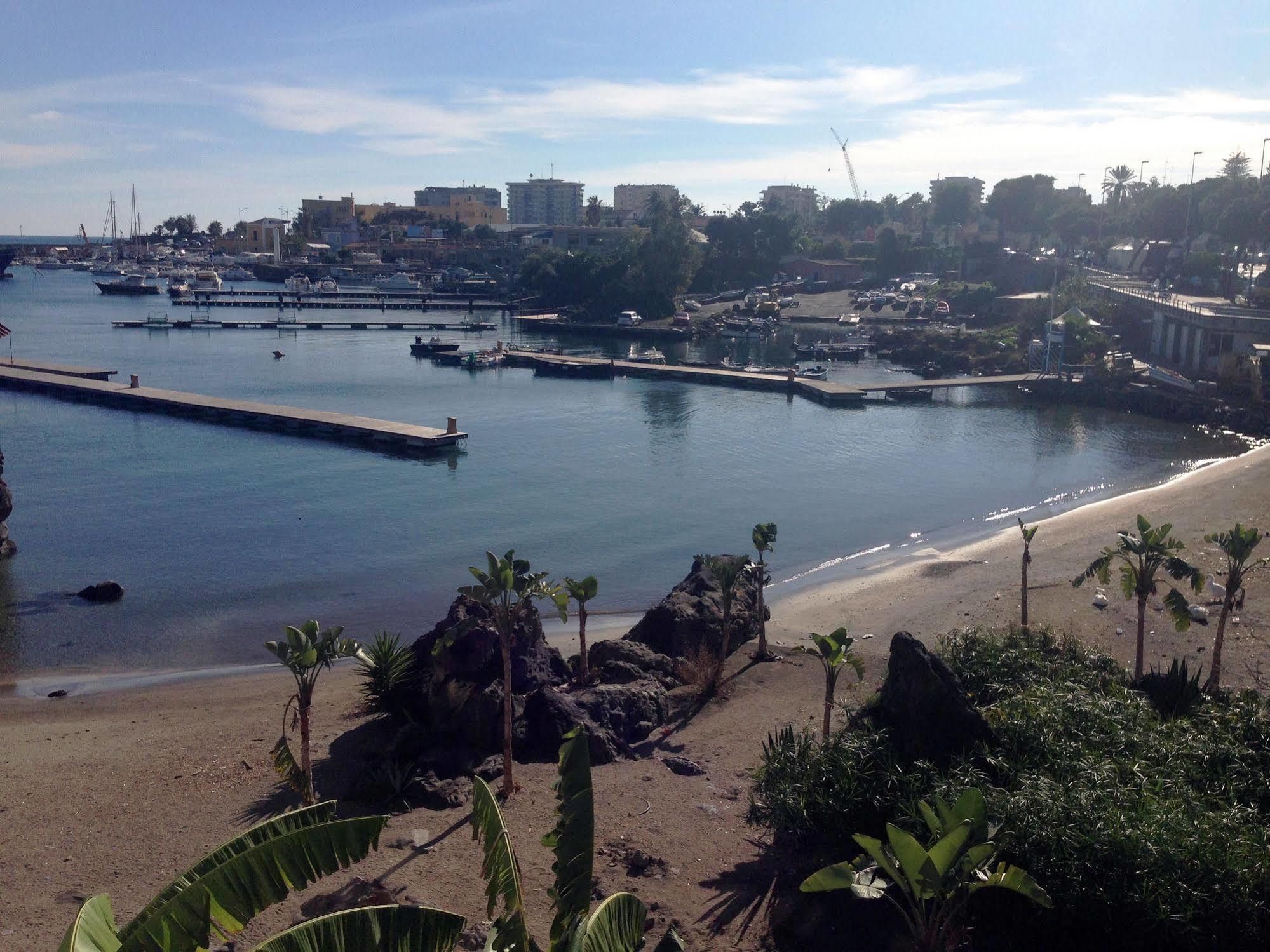 Baia Di Ognina Catânia Exterior foto
